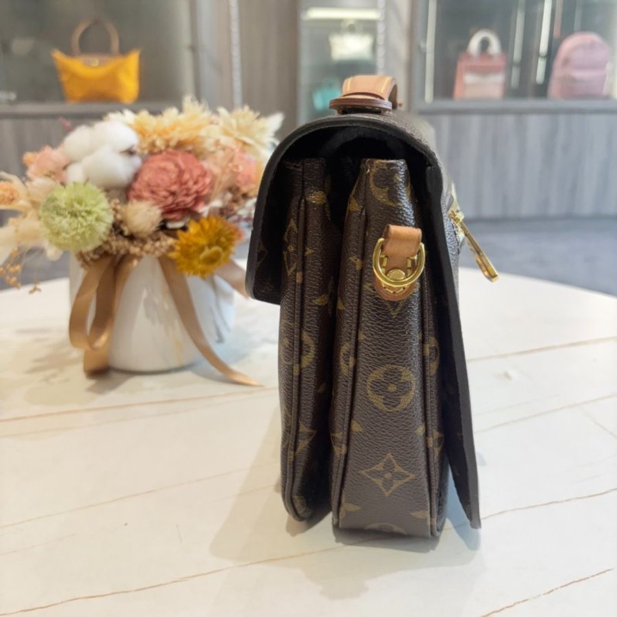 *SHIHNA名牌精品* LV M40780 Metis 經典老花郵差包-3