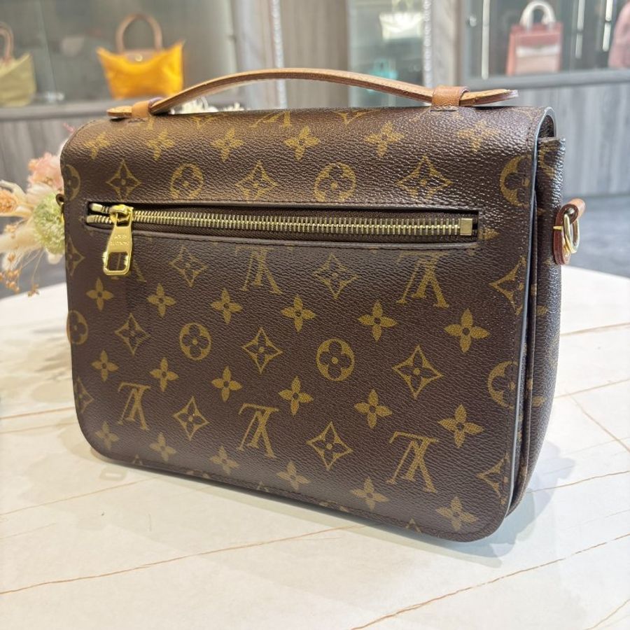 *SHIHNA名牌精品* LV M40780 Metis 經典老花郵差包-4
