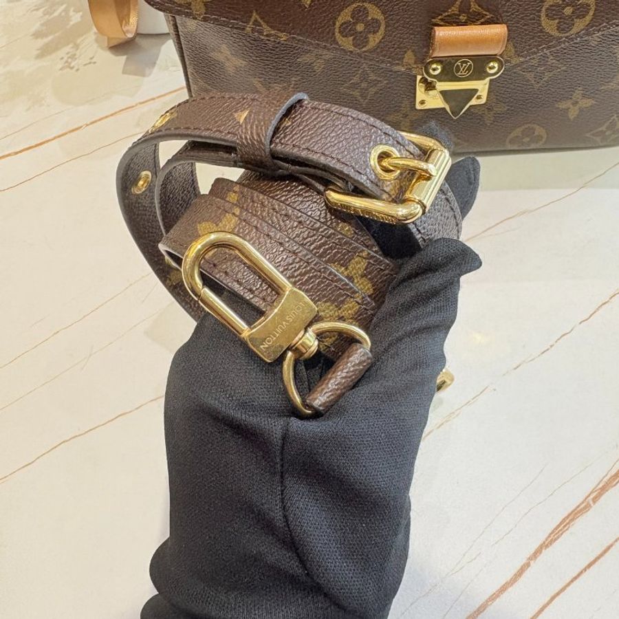 *SHIHNA名牌精品* LV M40780 Metis 經典老花郵差包-10