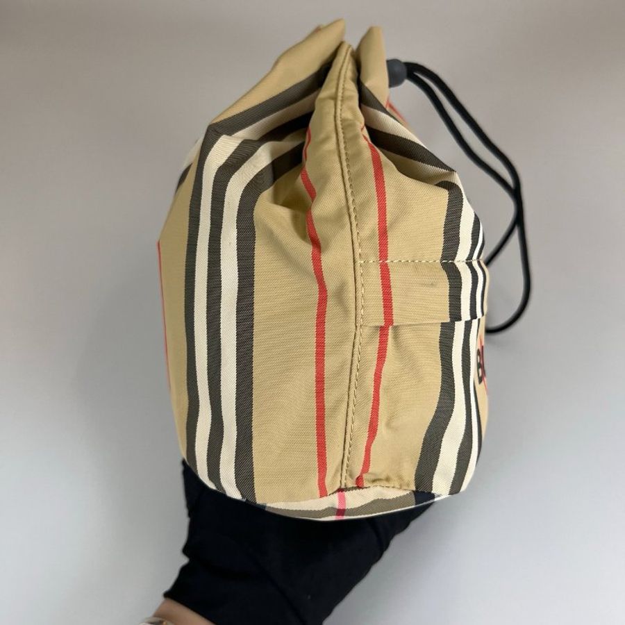 BURBERRY 尼龍格紋水桶袋包-2