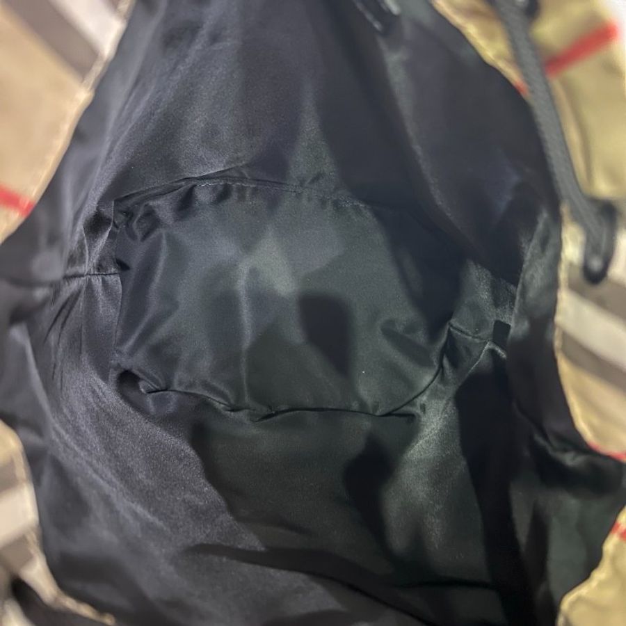 BURBERRY 尼龍格紋水桶袋包-5