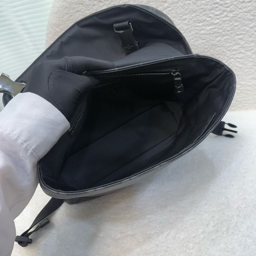 Lv Messenger 黑武士PM郵差包-4