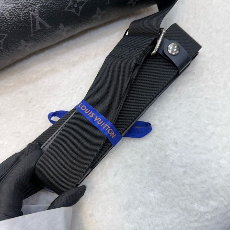 Lv Messenger 黑武士PM郵差包-14