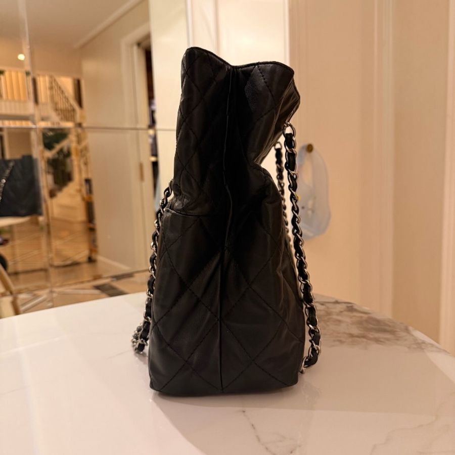 Chanel香奈兒中古黑銀菱格鏈條托特包媽咪包-3
