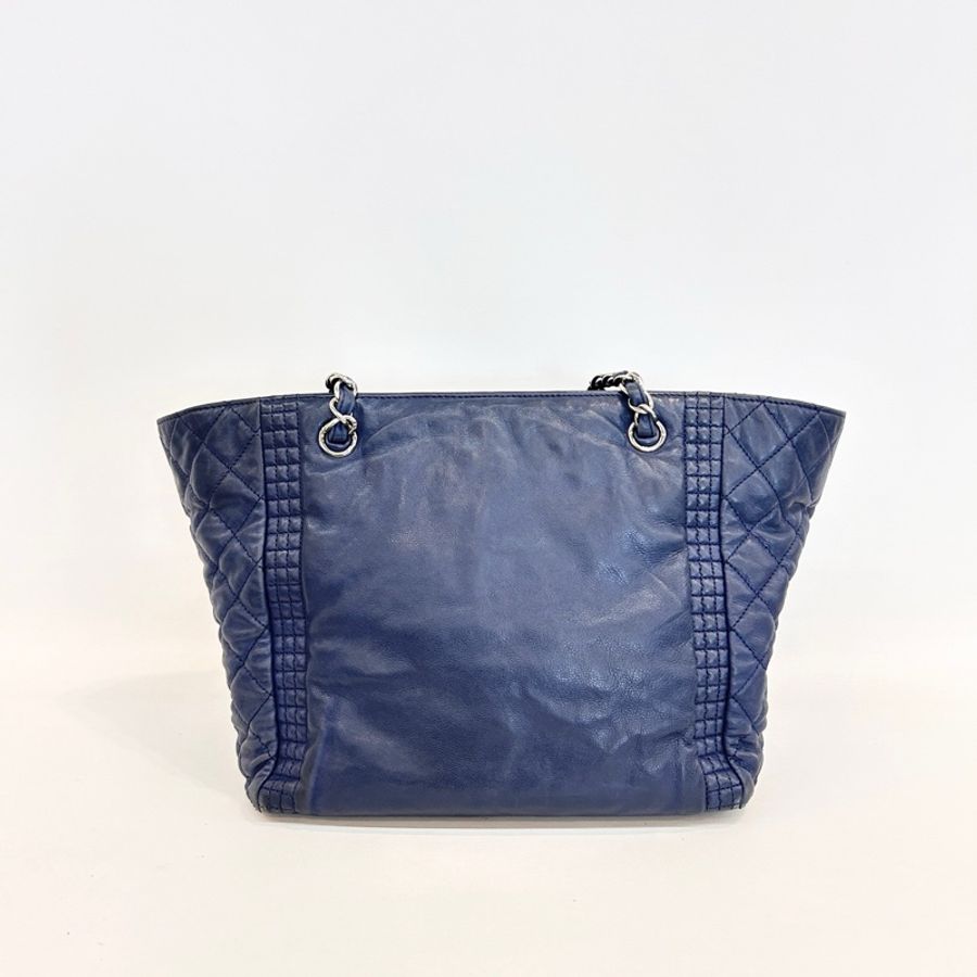 95新❤️Chanel/香奈兒深藍色牛皮外縫線logo皮穿鏈單肩托特包-1