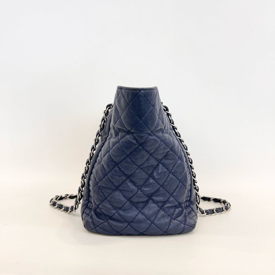 95新❤️Chanel/香奈兒深藍色牛皮外縫線logo皮穿鏈單肩托特包-3