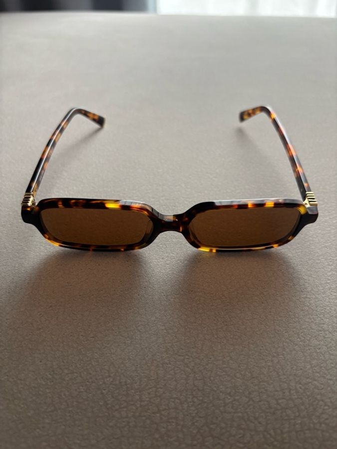 Miu Miu 長方形太陽眼鏡墨鏡 SMU 11ZF-1
