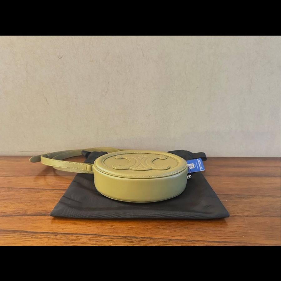 celine 抹茶綠牛皮Triomphe月餅包/豬鼻包-3