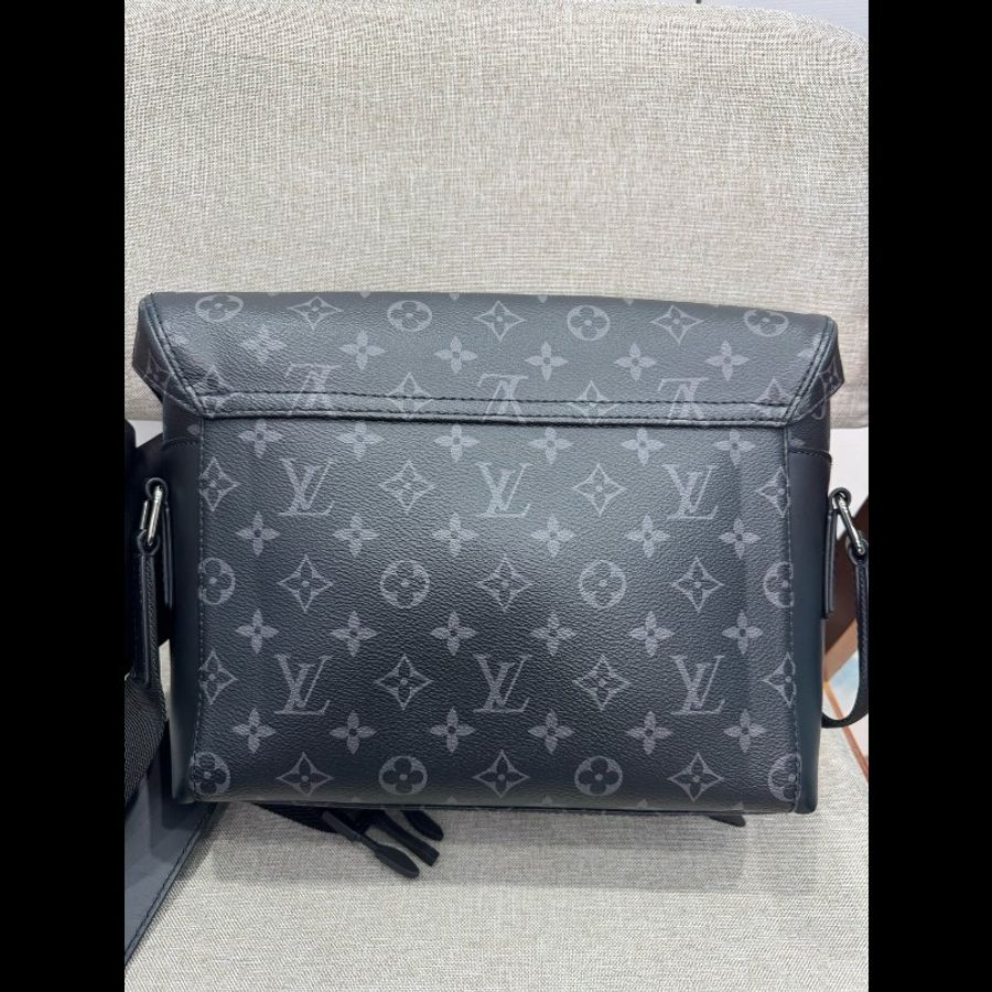 路易威登/Louis Vuitton VOYAGER 小號郵差包-1
