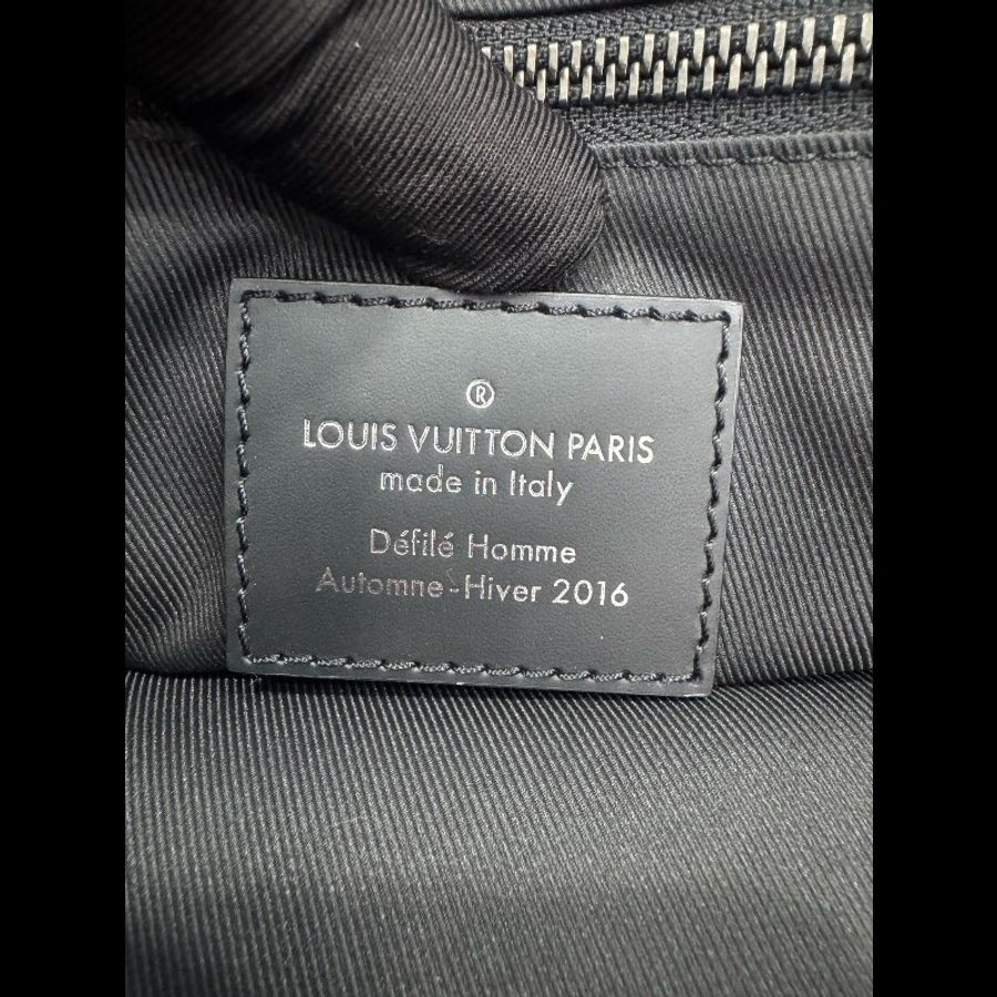 路易威登/Louis Vuitton VOYAGER 小號郵差包-5