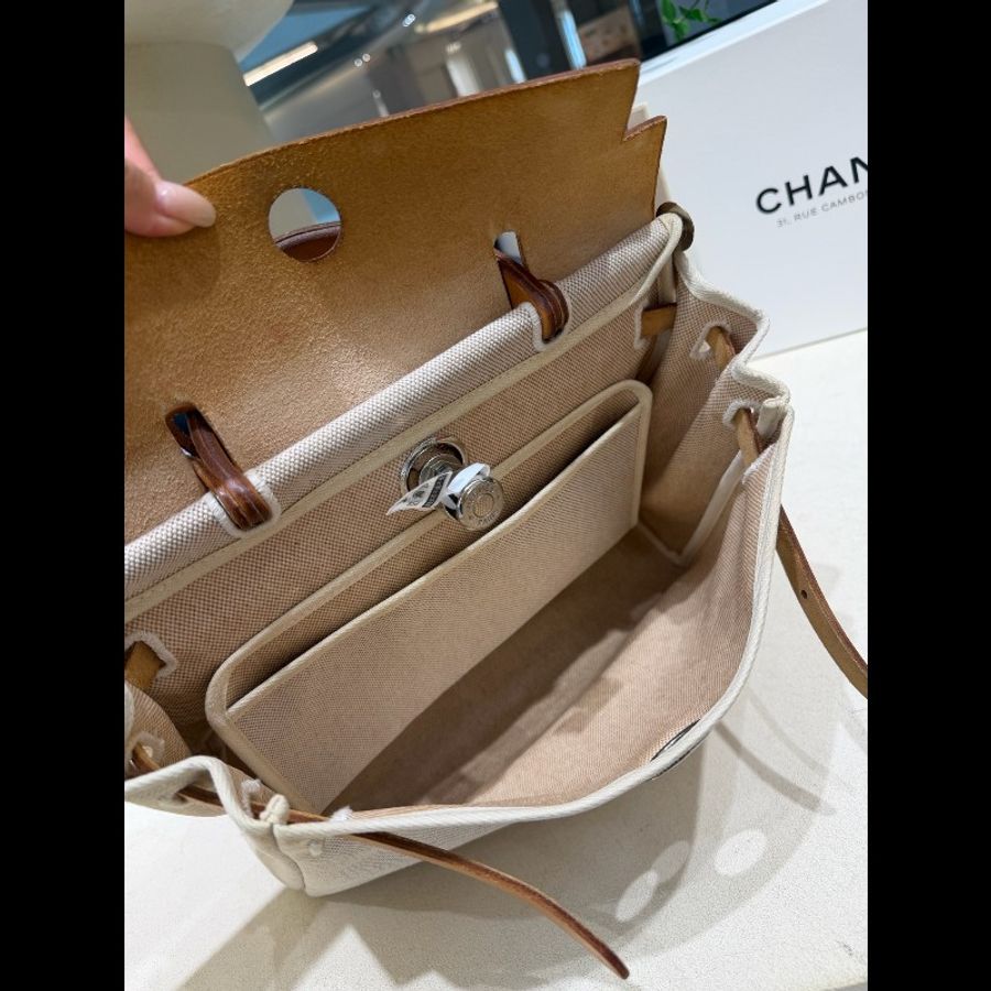 Hermès Herbag 31 米白拼棕銀扣帆布斜揹包-4