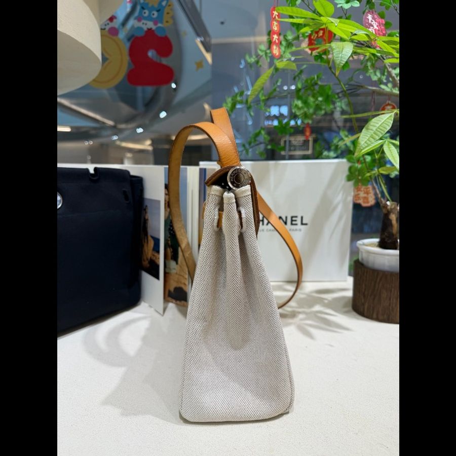 Hermès Herbag 31 米白拼棕銀扣帆布斜揹包-6