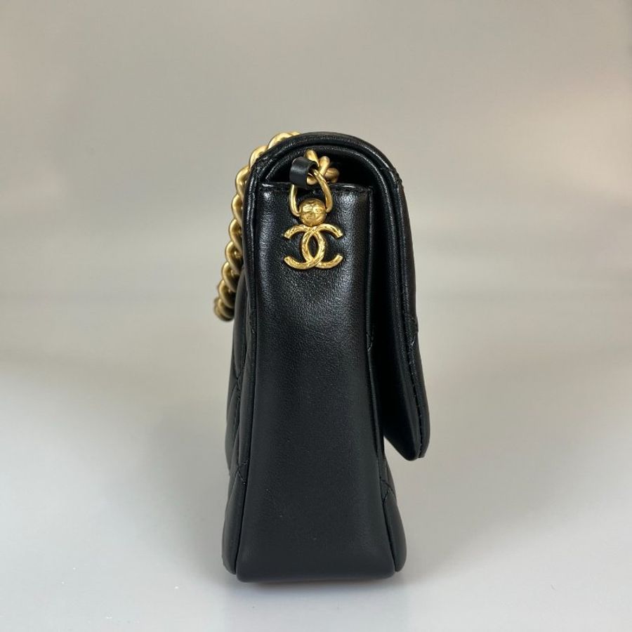 CHANEL 季節款側邊雕刻側肩包 AS2734/晶片款-2