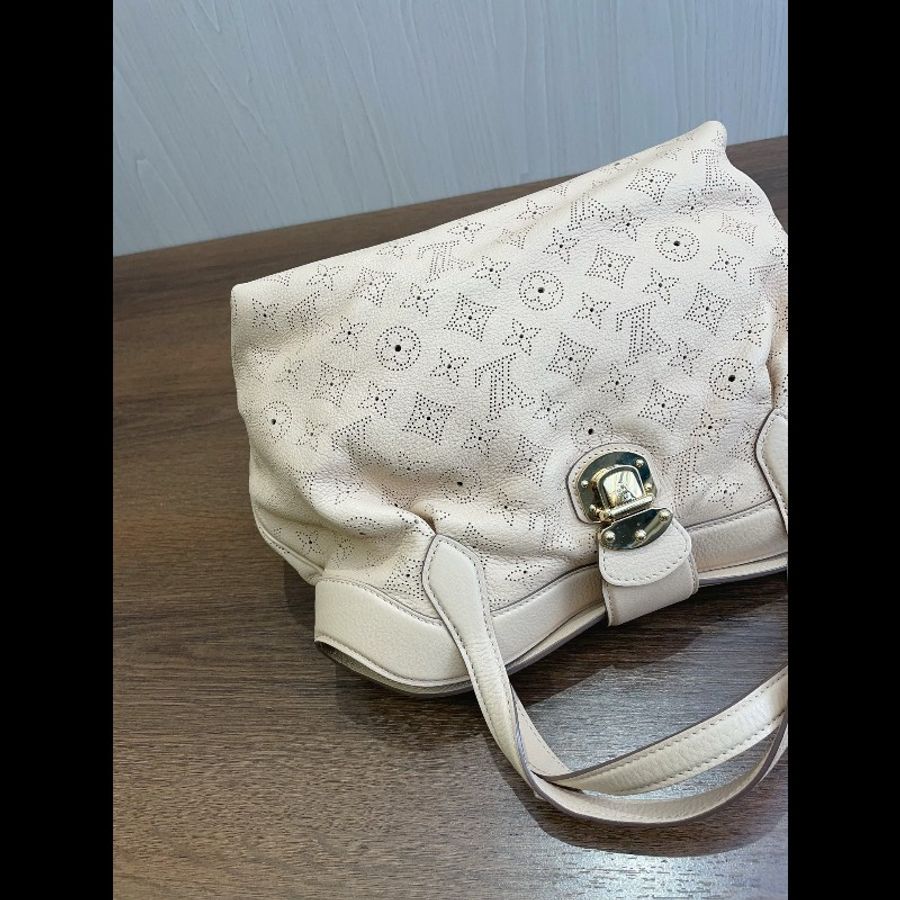 LV 月光女神 奶茶色手提包-6