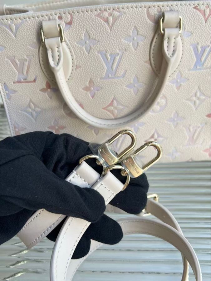 新款人魚姬 LV/路易威登 Onthego 夢幻紫漸變配色小號托特包,尺寸:25 × 19 × 11.5cm-5