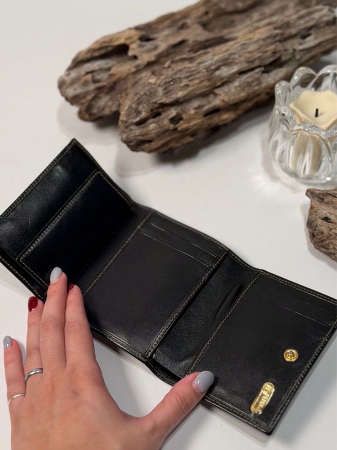 Fendi vintage 日本二手 中古復古古董經典老花 黑色皮革 三折皮夾 零錢包中夾短夾-5