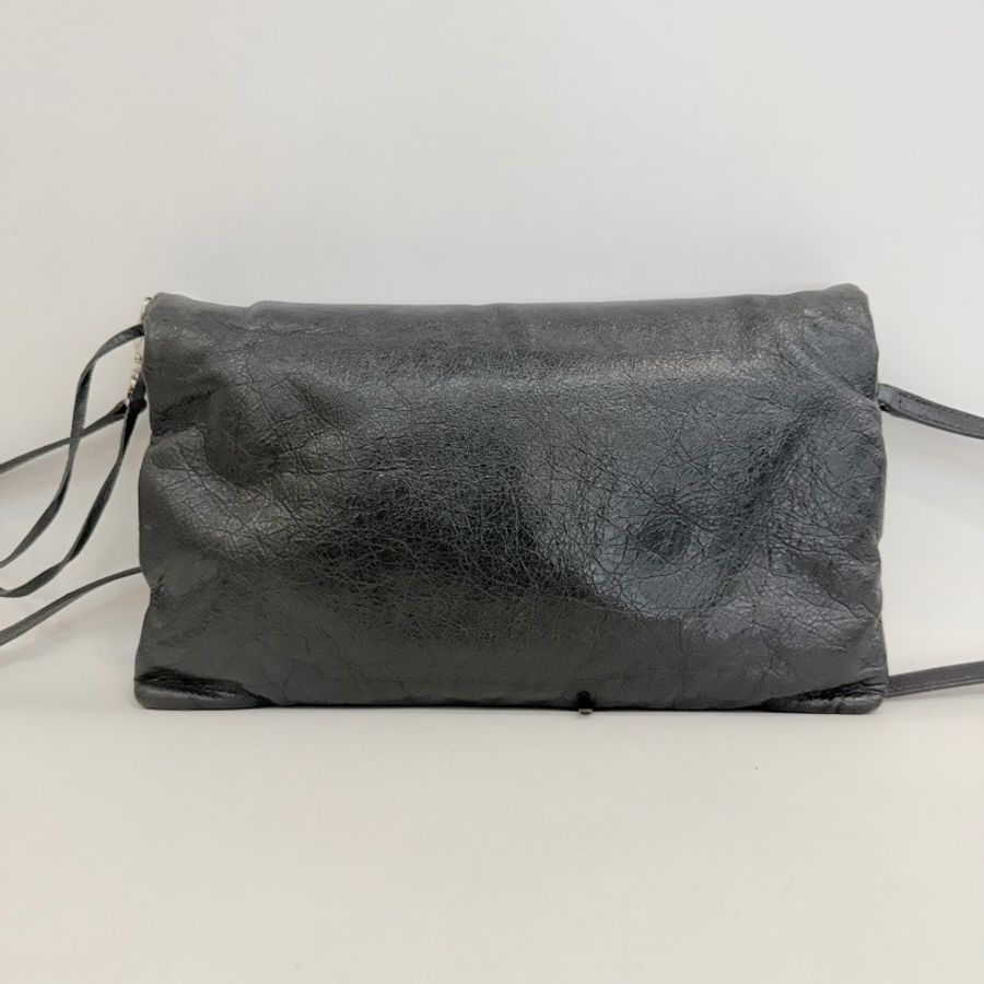 Balenciaga 灰色油蠟皮機車woc單肩斜挎包-1
