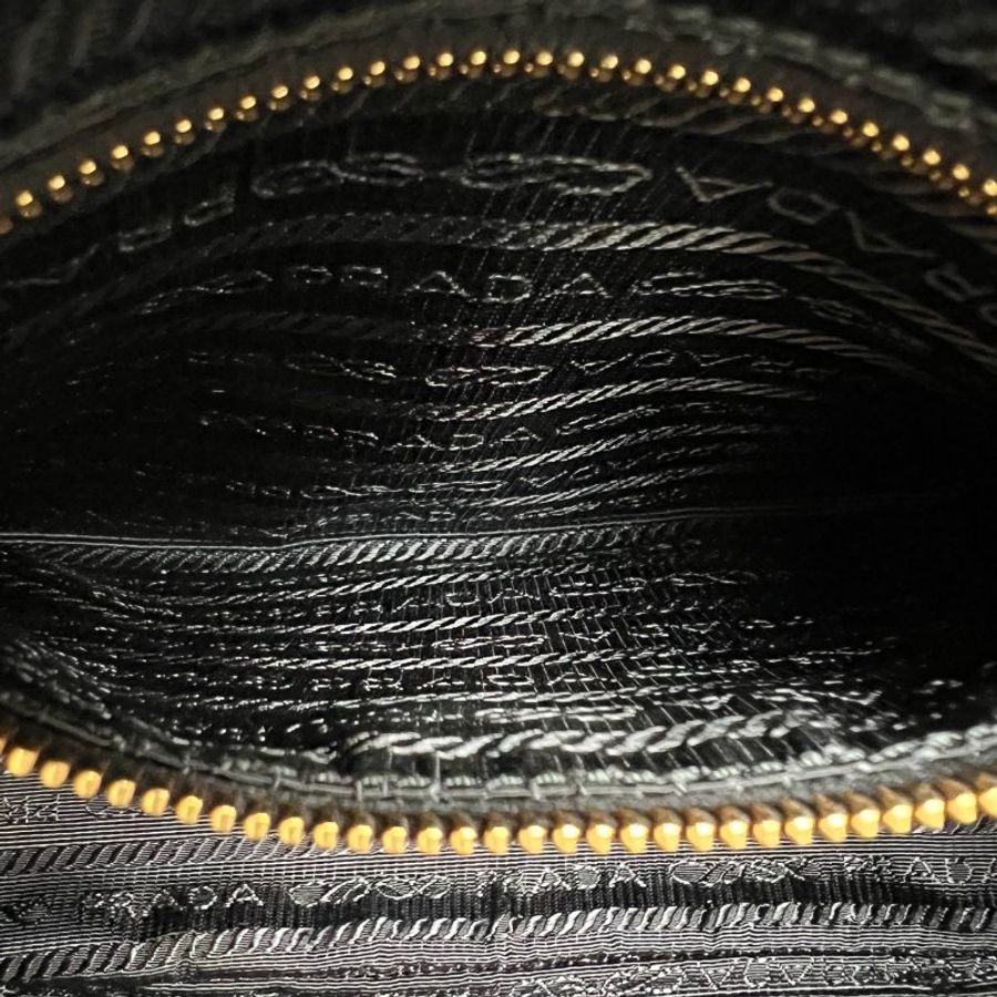 PRADA 1BH103 白相機包-6