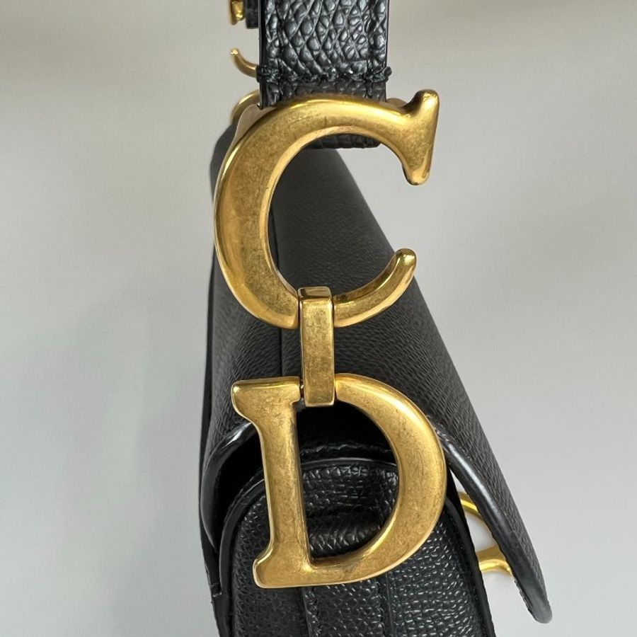 DIOR 黑皮革馬鞍包 配背帶-9