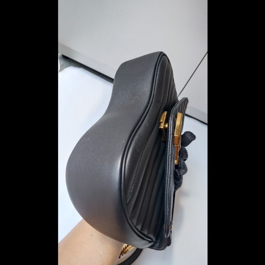 LV 彩色字母提把金鍊黑皮口蓋包-10