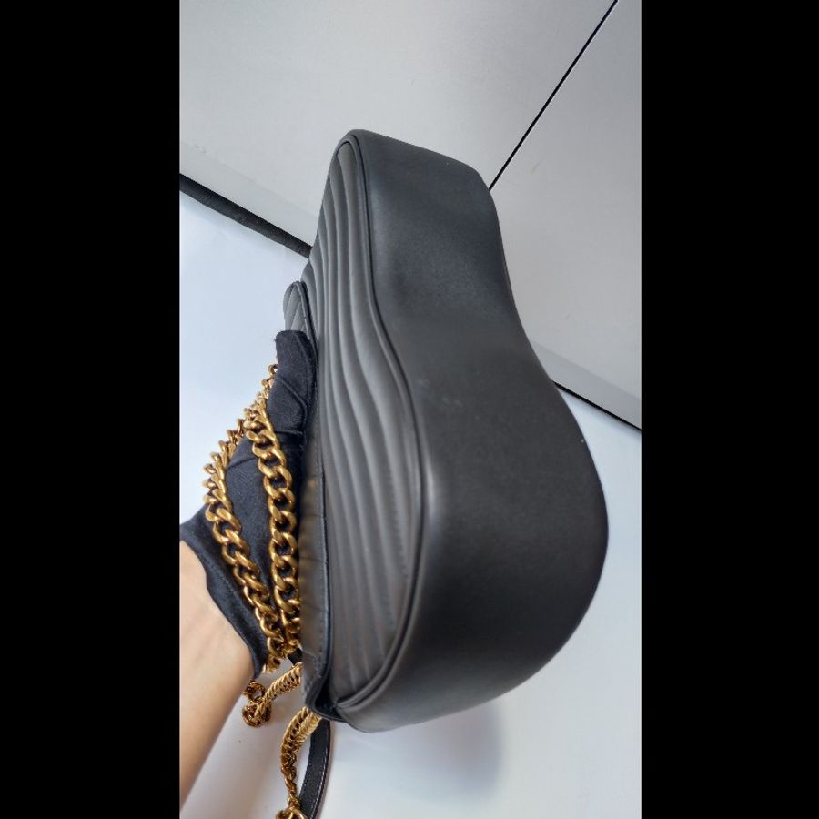 LV 彩色字母提把金鍊黑皮口蓋包-11