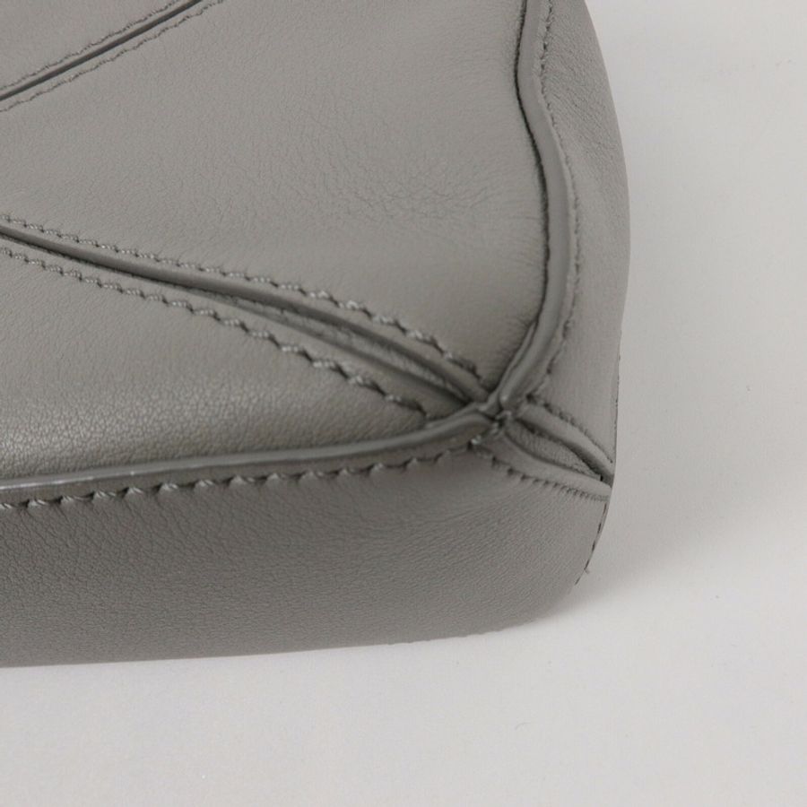 LOEWE 牛皮皮革Mini Puzzle手挽肩背兩用袋-10