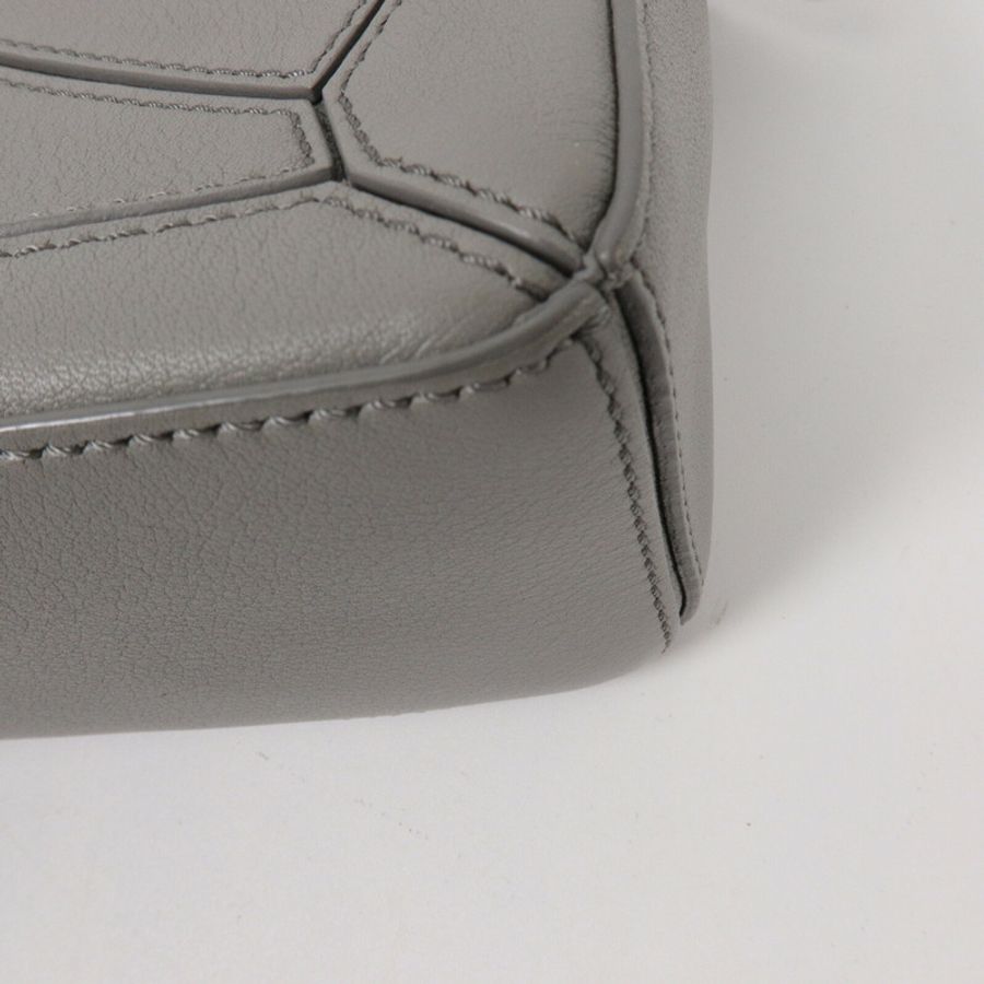 LOEWE 牛皮皮革Mini Puzzle手挽肩背兩用袋-12