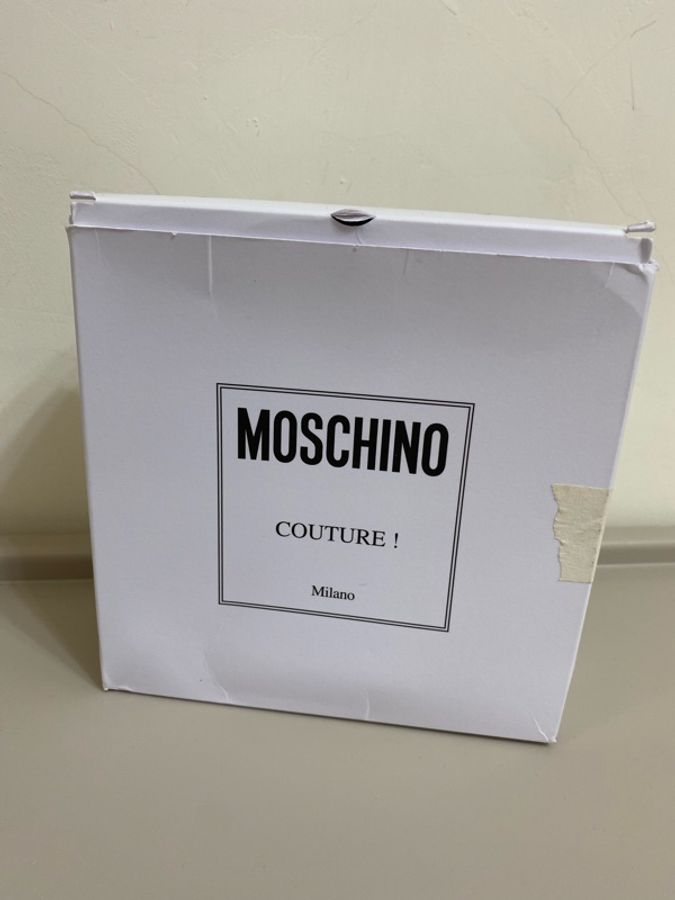 MOSCHINO 個性Logo黑金皮帶-4