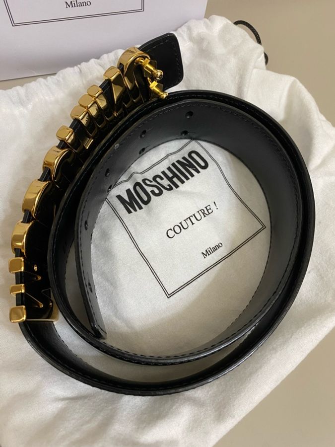 MOSCHINO 個性Logo黑金皮帶-10