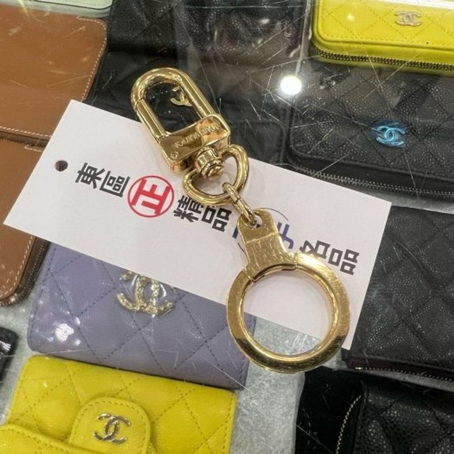 東區正精品㊣LOUIS VUITTON LV M62694 金色金屬吊飾加長鍊鑰匙圈RZ6544-0