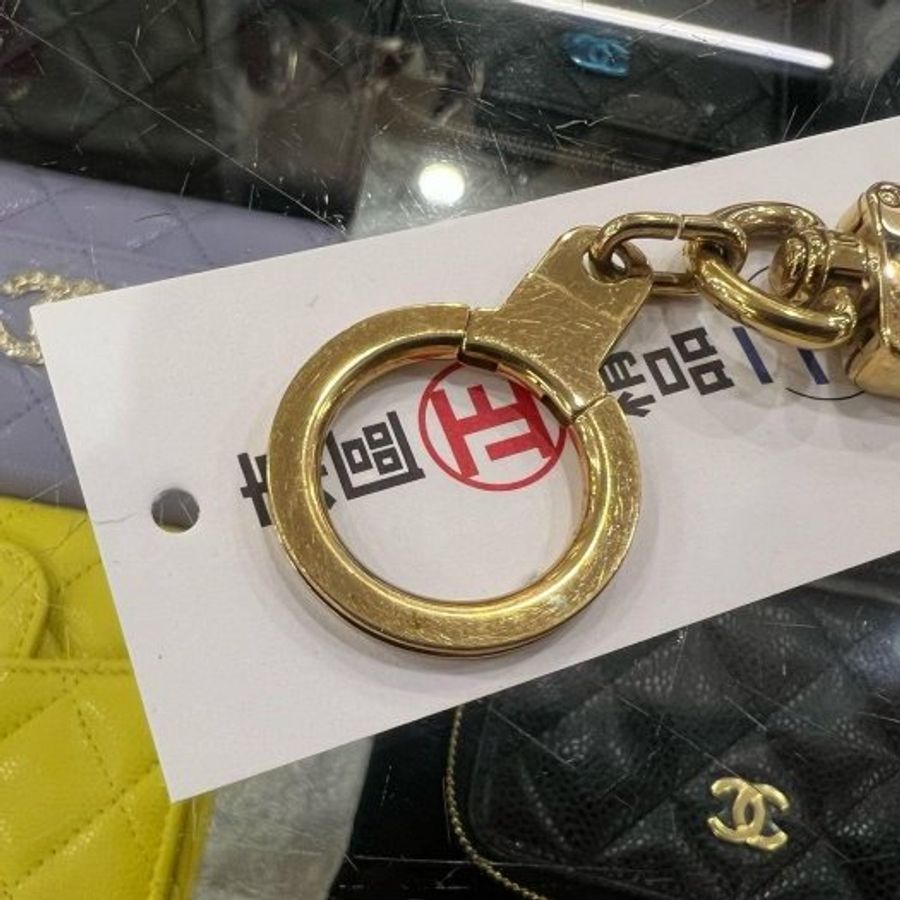東區正精品㊣LOUIS VUITTON LV M62694 金色金屬吊飾加長鍊鑰匙圈RZ6544-4