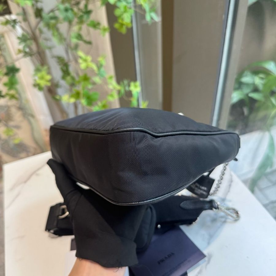Prada普拉達 黑色尼龍三合一斜揹包,晶片可掃-2