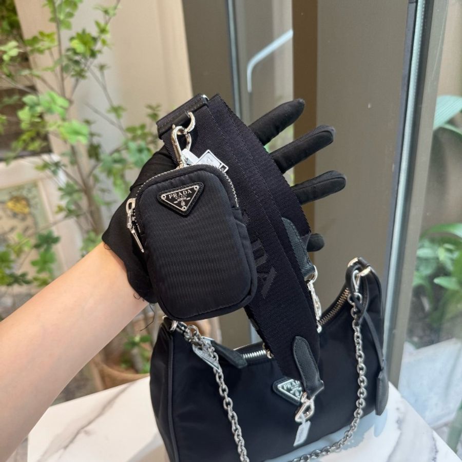 Prada普拉達 黑色尼龍三合一斜揹包,晶片可掃-7