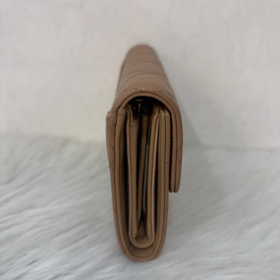 CHANEL AP0232 奶茶荔枝 牛皮 金釦 coco 三折 中夾-1