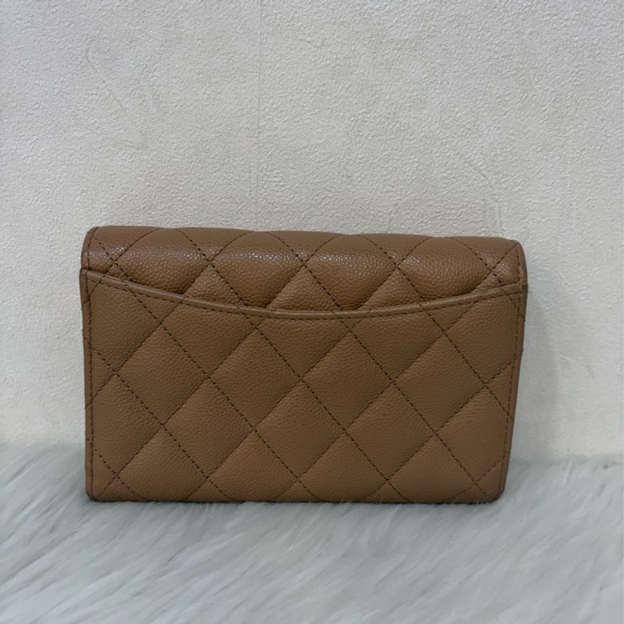 CHANEL AP0232 奶茶荔枝 牛皮 金釦 coco 三折 中夾-2
