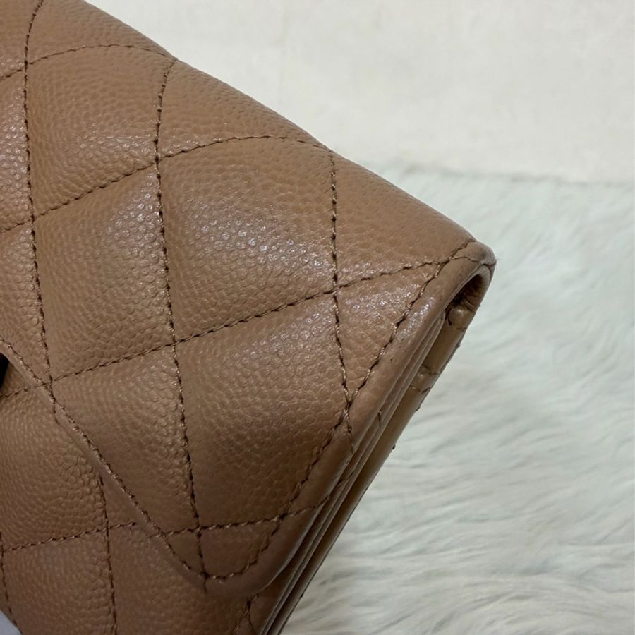 CHANEL AP0232 奶茶荔枝 牛皮 金釦 coco 三折 中夾-14