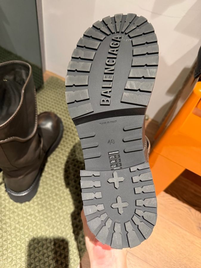 Balenciaga venom boot-5