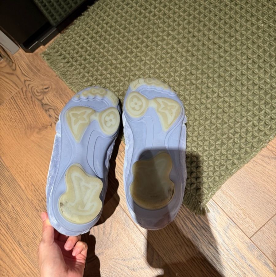 LV footprint soccer 運動鞋-9