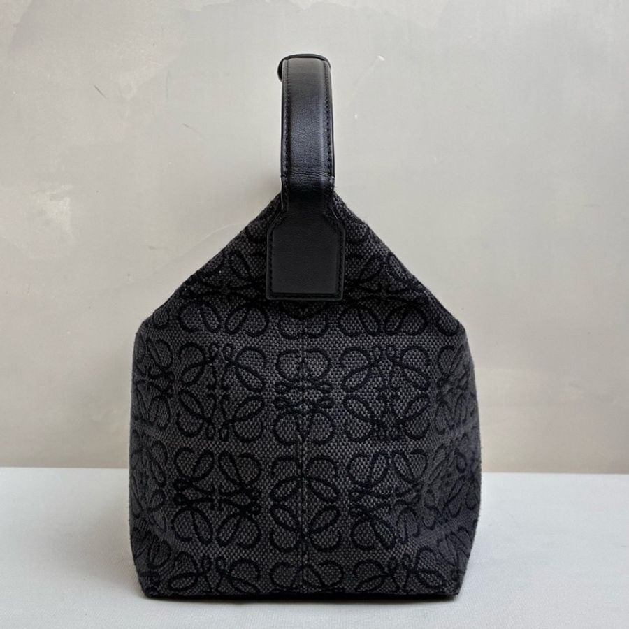 羅意威/Loewe 飯盒包 刺繡腋下單肩手提包 灰色 帆布拼皮 98新 尺寸25*18-4