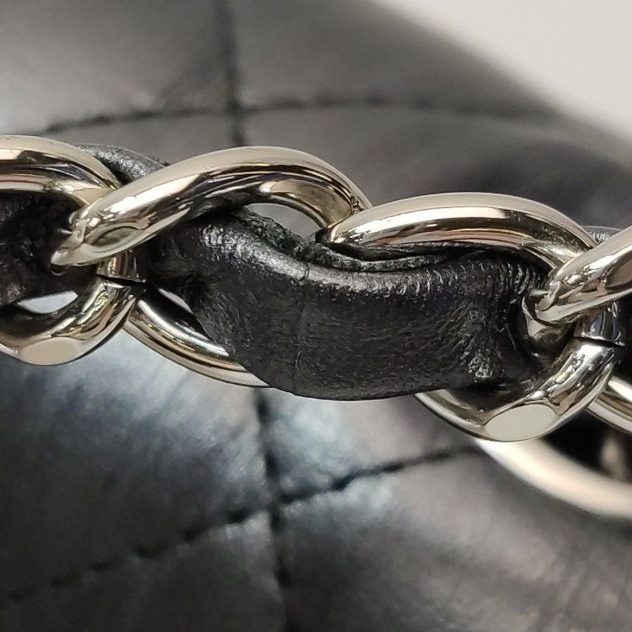 Chanel Classic Flap 季節限定款大mini深灰牛皮菱格絎縫雙C扣皮穿鏈斜背包單肩包-11
