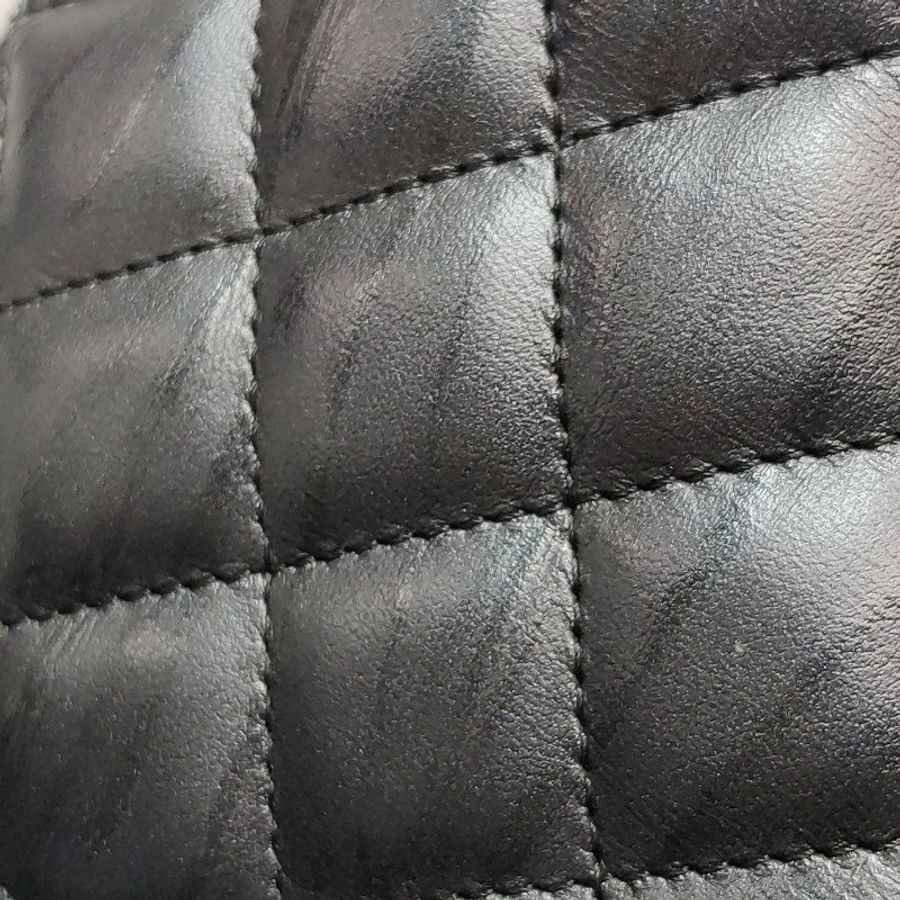 Chanel Classic Flap 季節限定款大mini深灰牛皮菱格絎縫雙C扣皮穿鏈斜背包單肩包-17