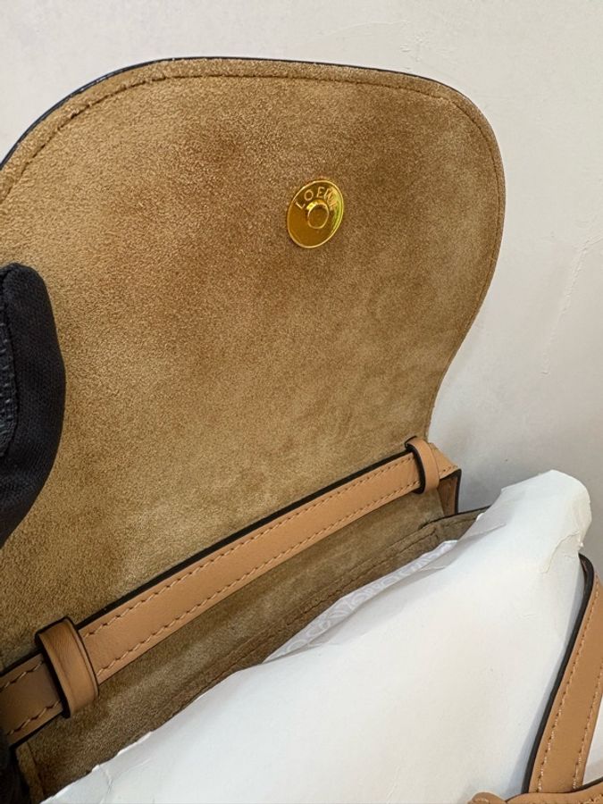 LOEWE Mini Gate 迷你 刺繡背帶馬鞍包 棕色全新-5
