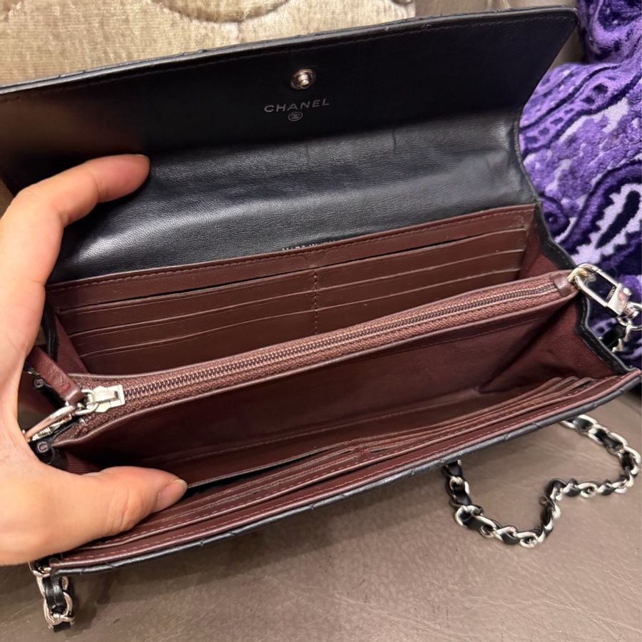 香奈兒 黑色 黑色皮革 菱格 黑色皮革 cc 經典款 長夾 錢包 銀扣 肩背 手提包 側背包 斜挎包 斜背包 中古包 手袋 側斜包 孭背包 長夾 單肩包 包包 鏈條錢包 chanel black long wallet on chain-19