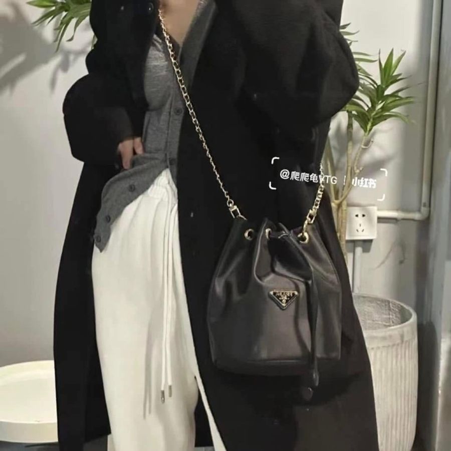 𝙿𝕣𝕒𝕕𝕒降落傘束口包小水桶包🏅 #實用可愛百搭款-20