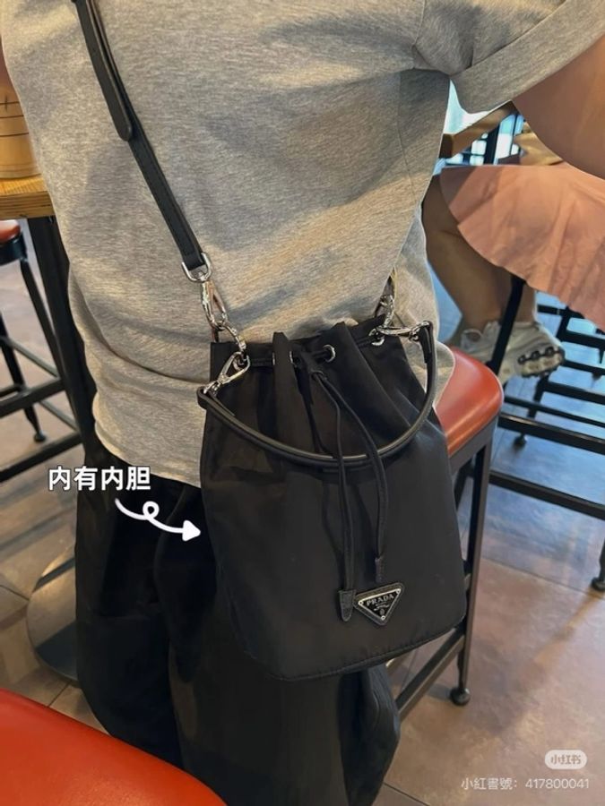 𝙿𝕣𝕒𝕕𝕒降落傘束口包小水桶包🏅 #實用可愛百搭款-22