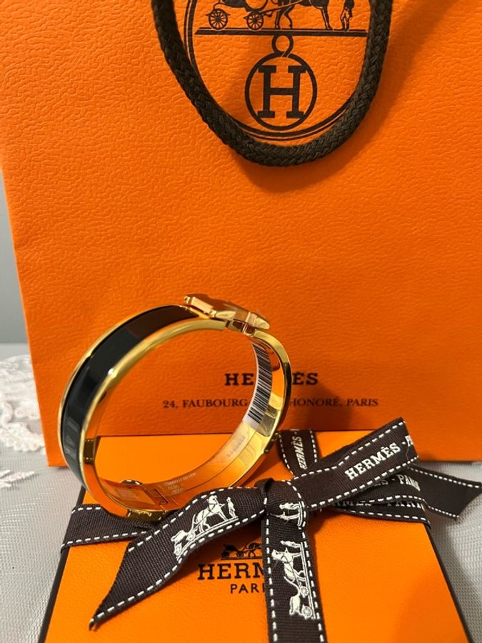 HERMÈS 愛馬仕 Clic H 黑色琺瑯手環 金釦|近全新|完整盒裝附件|經典百搭-24