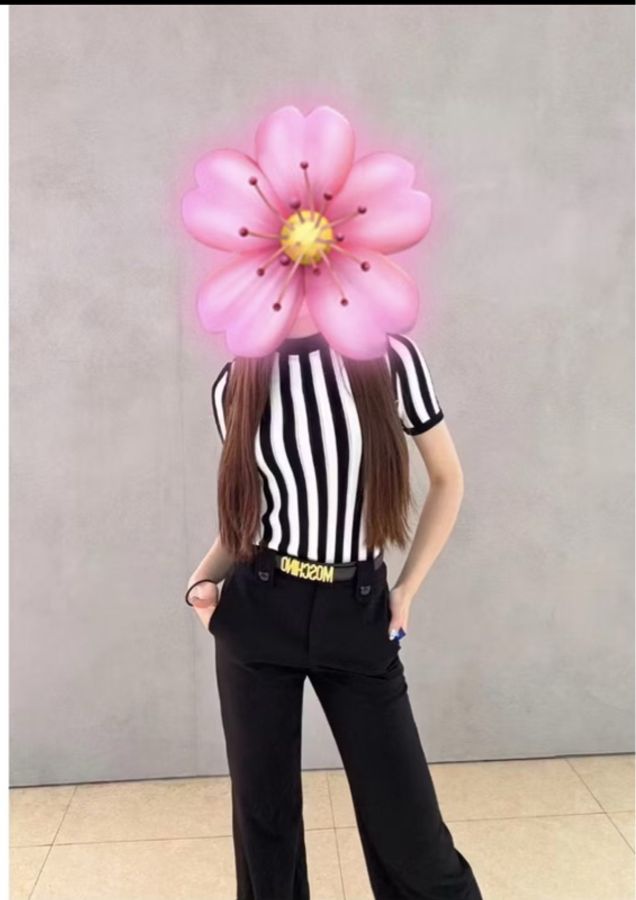 MOSCHINO《近全新》黑白直條紋針織短袖上衣|38號|SOGO專櫃購入|顯瘦百搭-21