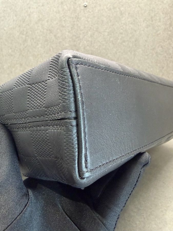 Louis Vuitton路易威登 黑色 全皮 手提公文包 電腦包 size:37*26.5*7cm左右,附件:肩帶-4