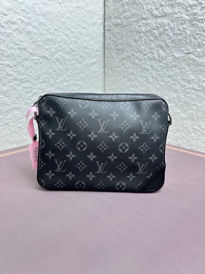 Louis Vuitton 路易威登 黑武士三合一郵差斜挎 尺寸24.5*18*4.5-3