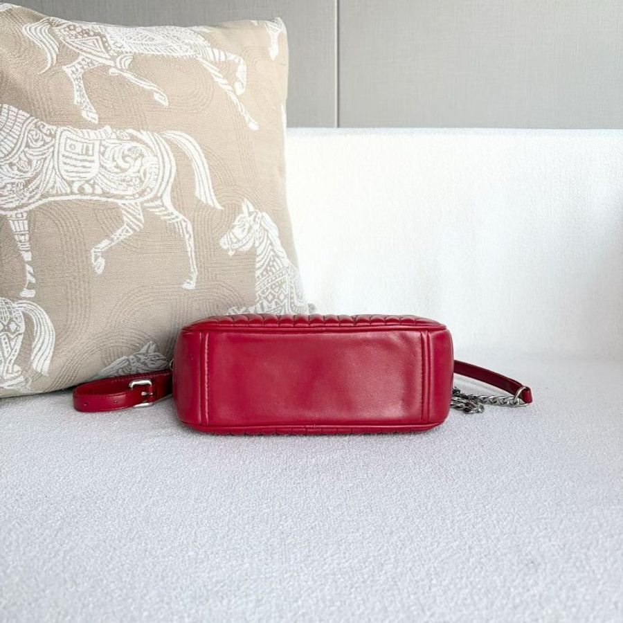 Prada Diagramme相機包 紅色 銀扣 21*14*8 98新配件塵袋-5
